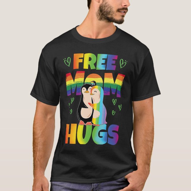 Camiseta Free Mom Hugs Pride Month Pride Parade Rainbow (Frente)