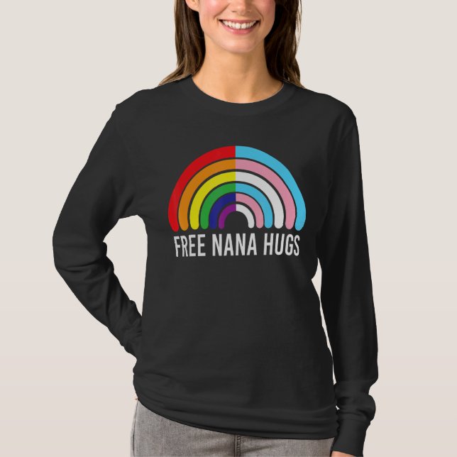 Camiseta Free Nana Hugs Rainbow Transgender Flag Lgbtq Gay (Frente)