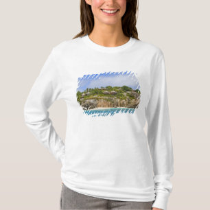 Camiseta Fregate Island Resort (PR)