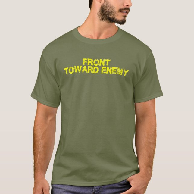 Camiseta Frente em direção a Militares Enemy Funny (Frente)