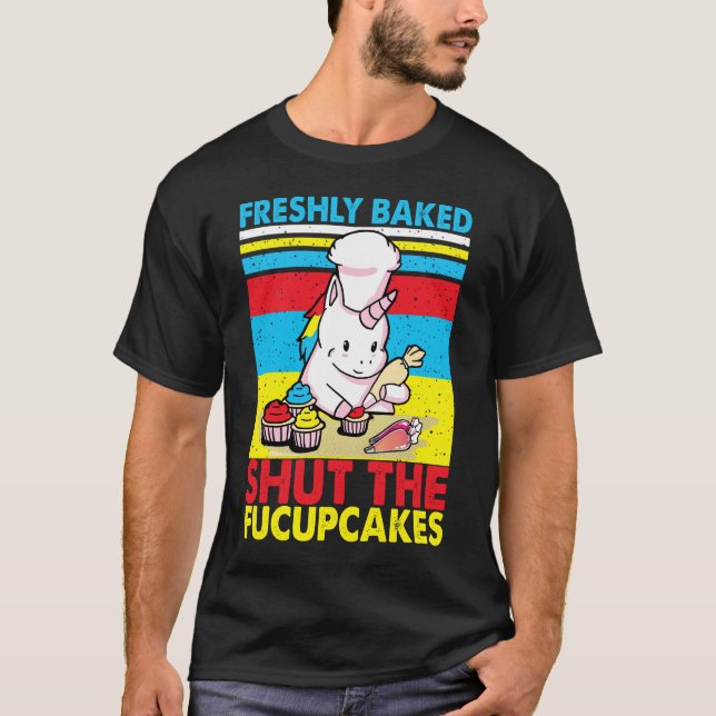 Camiseta Freshu Fecha O Png De Fucupcakes, Funny Bakin (Frente)