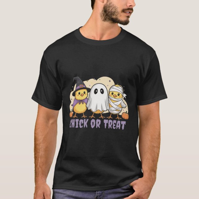 Camiseta Fringa ou Trate Fantasia de Bruxa de Frango de Hal (Frente)