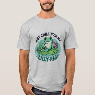 Camiseta Froggy Vibes: Resfriar Sapo no Lily Pad Design