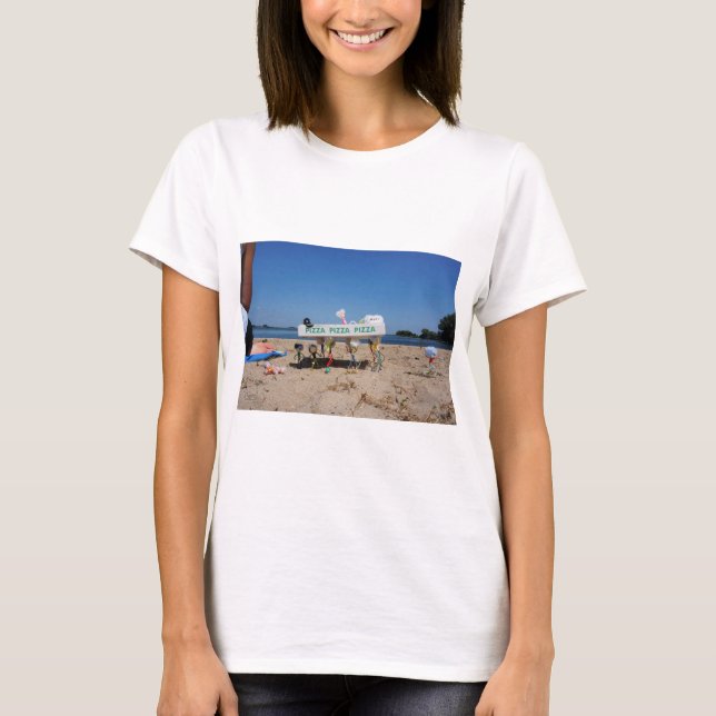 Camiseta Fubby's die op het strand een pizza stelen. (Frente)