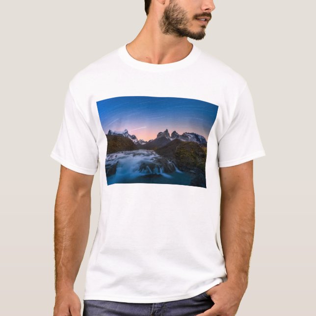 Camiseta Fugas da estrela sobre Torres Del Paine (Frente)