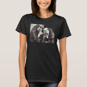 Camiseta Fumando freira Satânica Má Nun Engraçada