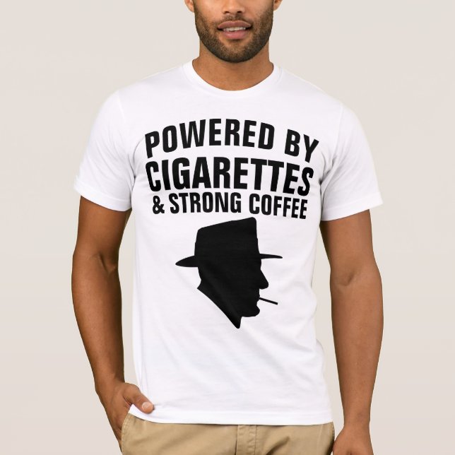 Camiseta FUMO E CAFÉ E T-Shirts (Frente)