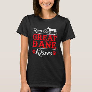 Camiseta Funcionamentos no cão de great dane dos beijos de