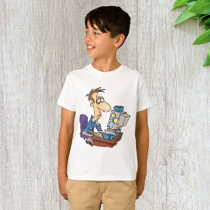 Camiseta Funcionário de Escritório Sobrecarregado Engraçado