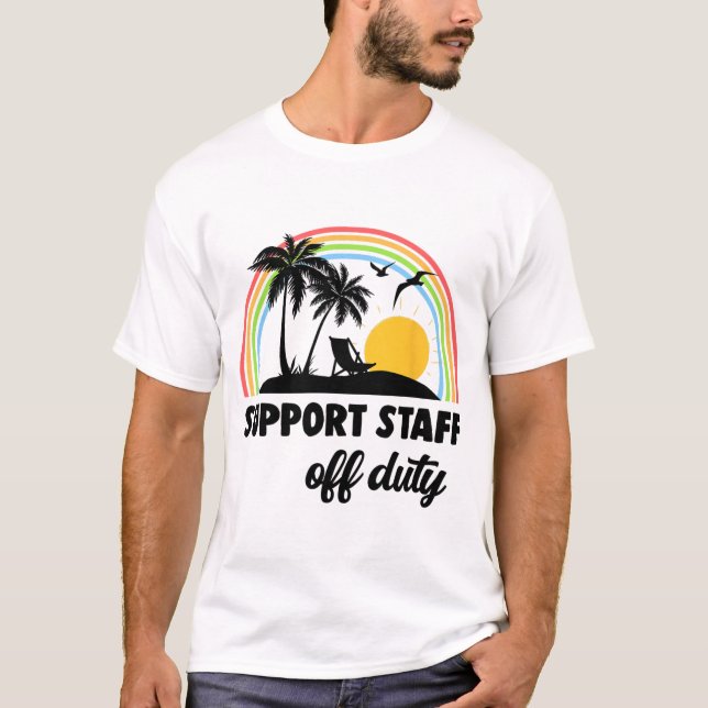Camiseta Funcionarios Do Dever Arco-Íris Fim Do Ano Escolar (Frente)