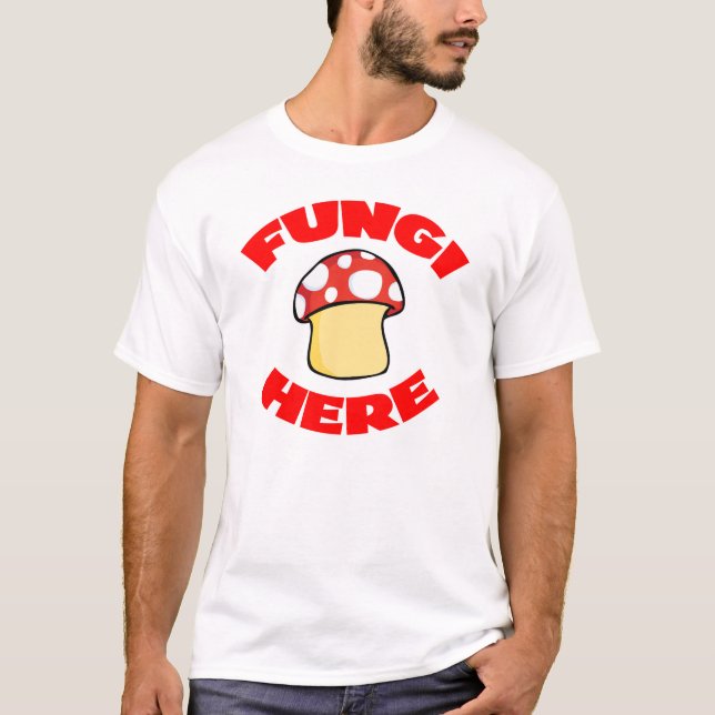 Camiseta Fungos aqui (Frente)