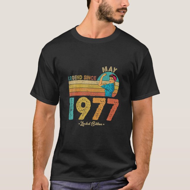 Camiseta Funny 45Th Birthday May 1977 Legend Since 1977 45 (Frente)