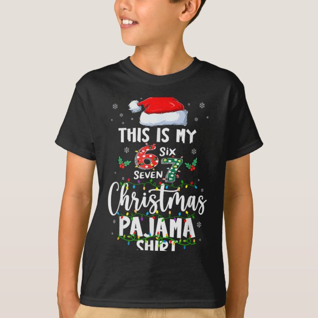 Camiseta Funny 67 Christmas Pajamas Shirt Six Seven Meme Br (Frente)