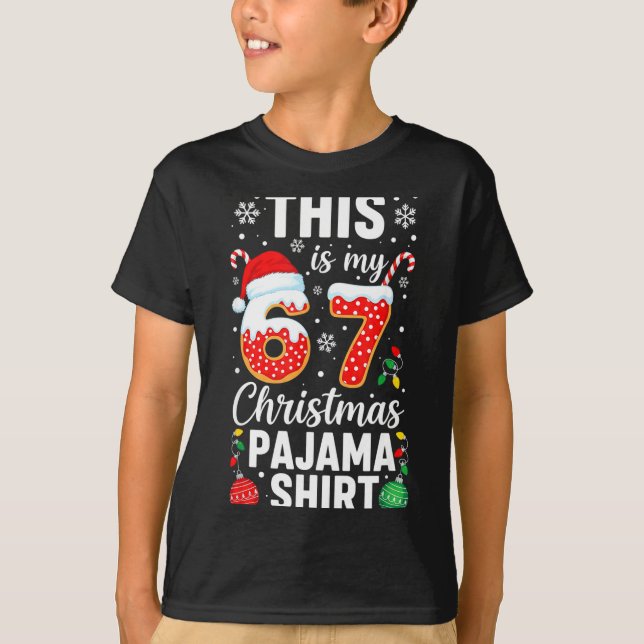 Camiseta Funny 67 Christmas Pajamas Shirt Six Seven Meme Br (Frente)