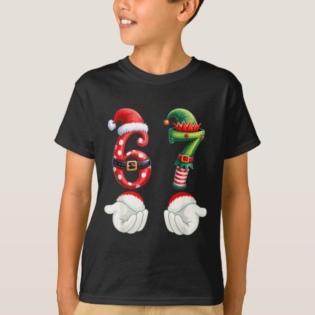 Camiseta Funny 67 Christmas Pajamas Six Seven Meme 6 7 Elf  (Frente)