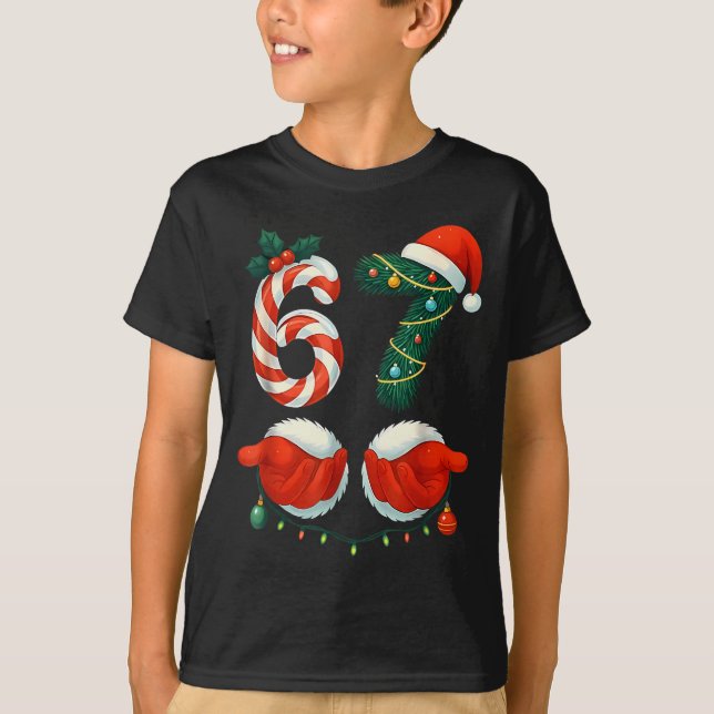 Camiseta Funny 67 Meme Santa Hand Christmas Pajamas Men Wom (Frente)