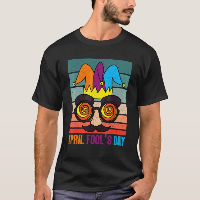 Camiseta Funny April Fools Day Brincadeira Kit 1rua Piadas  (Frente)