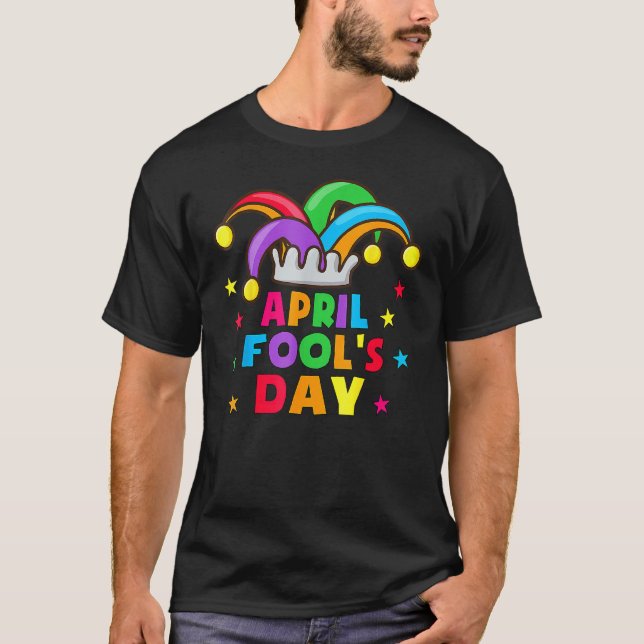 Camiseta Funny April Fools Day Brincadeira Kit 1rua Piadas  (Frente)