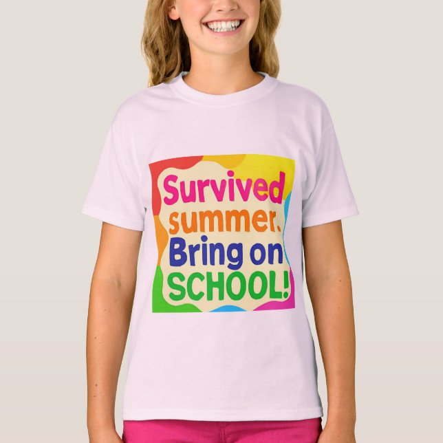 Camiseta Funny Back to School Kids T-Shirt – "Survived Summ (Frente)