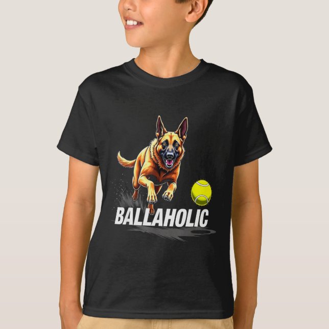 Camiseta Funny Ballaholic Belgian Shepherd Dog Chasing Mali (Frente)