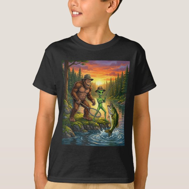 Camiseta Funny Bigfoot Fishing Mens Alien Sasquatch Fishing (Frente)