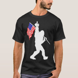 Camiseta Funny Bigfoot Middle Finger USA Flag 4 De 2 De Jul