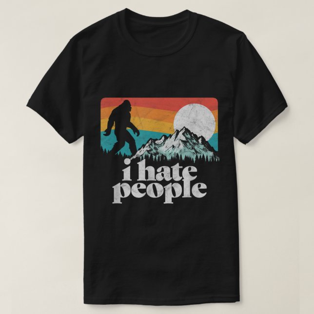 Camiseta Funny Bigfoot Retro Mountain Design (Frente do Design)