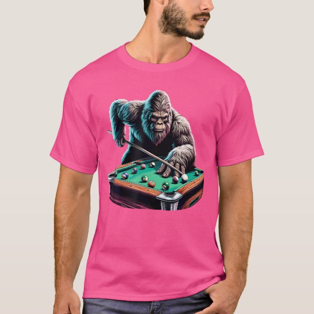 Camiseta Funny Bigfoot Sasquatch Billiards Pool Player Men  (Frente)