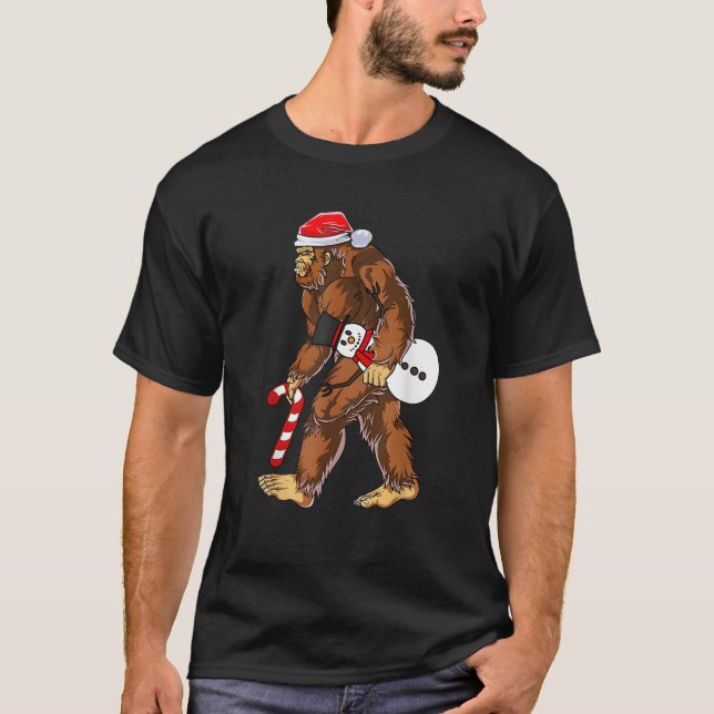 Camiseta Funny Bigfoot Snowman Hunter Christmas Sasquatch C (Frente)