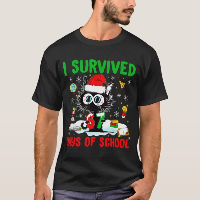 Camiseta Funny Black Cat Christmas I Survived 67 Days Of Sc (Frente)