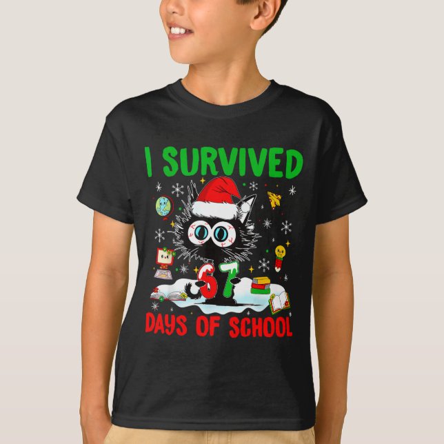 Camiseta Funny Black Cat Christmas I Survived 67 Days Of Sc (Frente)