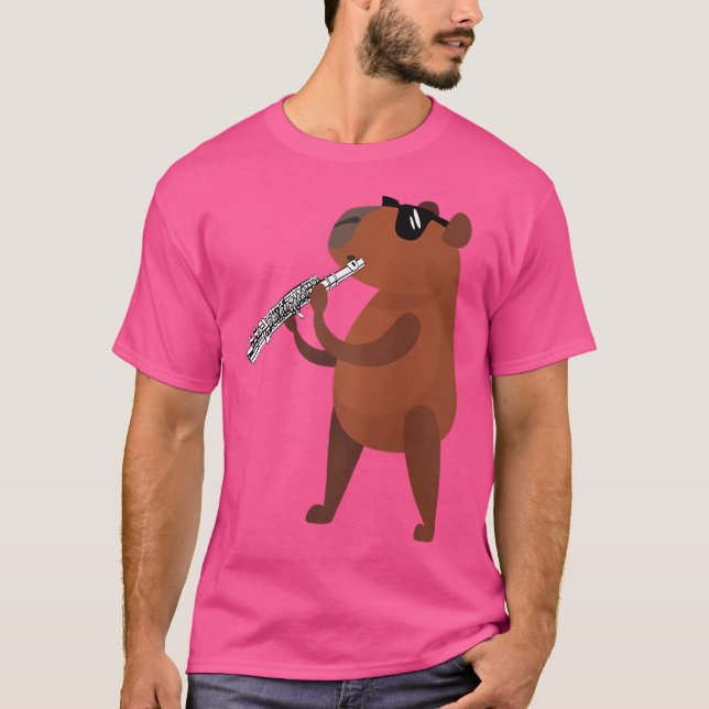 Camiseta Funny Capybara Vestindo óculos de sol tocando flau (Frente)
