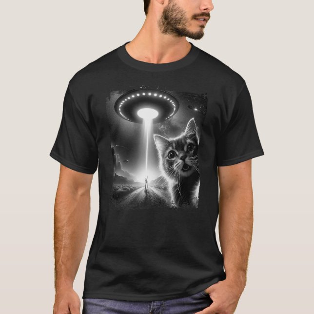 Camiseta Funny Cat Selfie with UFOs Abduction Aliens (Frente)