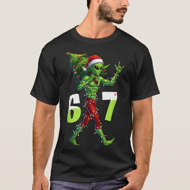 Camiseta Funny Christmas Alien Six Seven Meme 67 Santa Hat  (Frente)