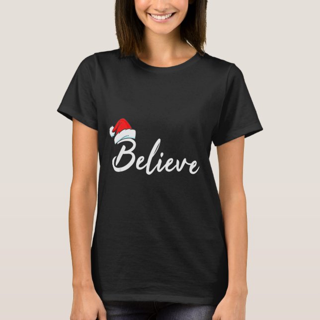 Camiseta Funny Christmas Believe Santa Pajama Outfit Men &a (Frente)