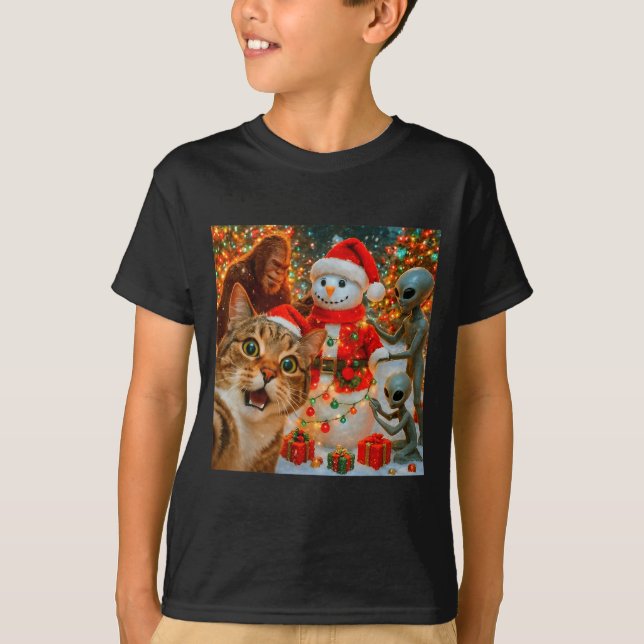 Camiseta Funny Christmas Cat Selfie With Bigfoot Alien &amp (Frente)