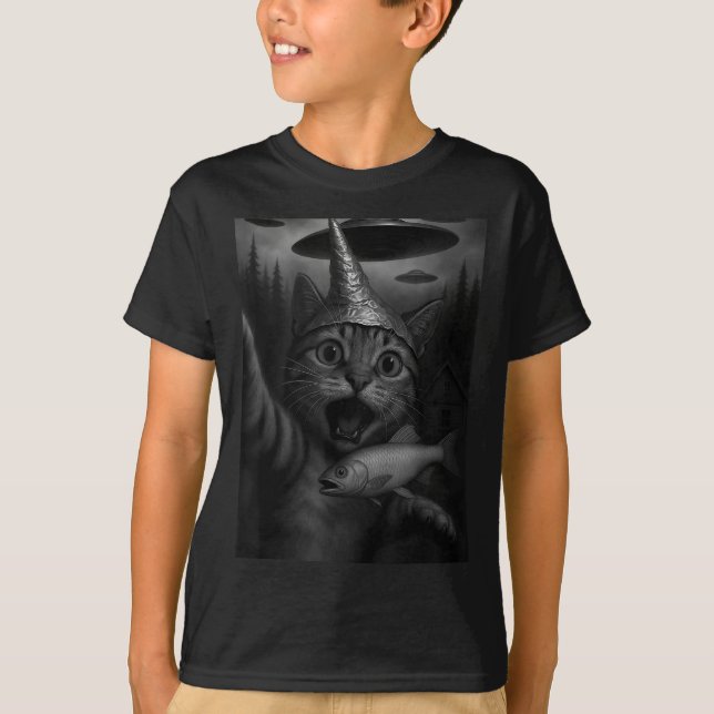 Camiseta Funny Consracy Cat In Tin Foil Hat Panics At Alien (Frente)