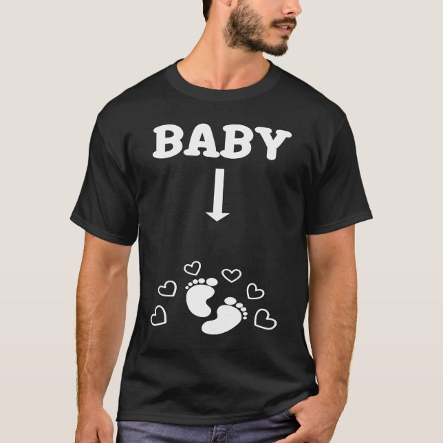 Camiseta Funny Couple Matching Pregnancy Baby Announcement  (Frente)