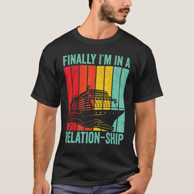 Camiseta Funny Cruising Retro Finally I'm In A Relation-Shi (Frente)