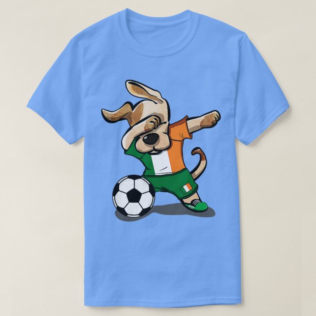 Camiseta Funny Dabbing Dog Ireland Soccer Jersey Funny Iris (Frente do Design)