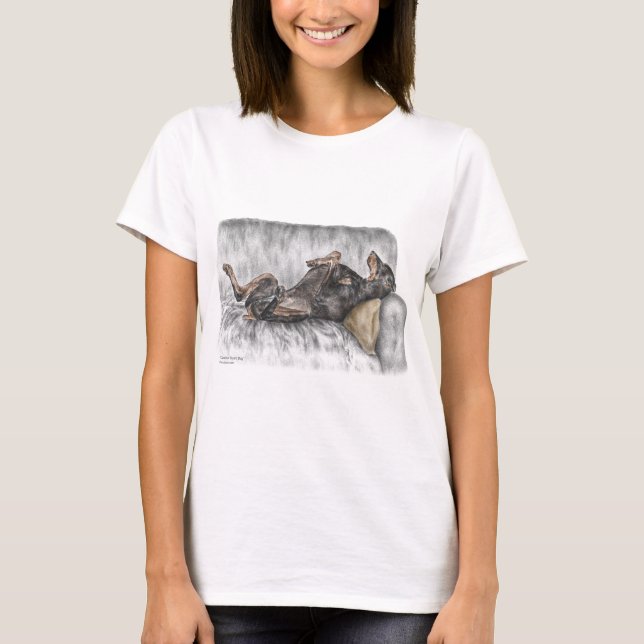 Camiseta Funny Doberman em Sofa (Frente)