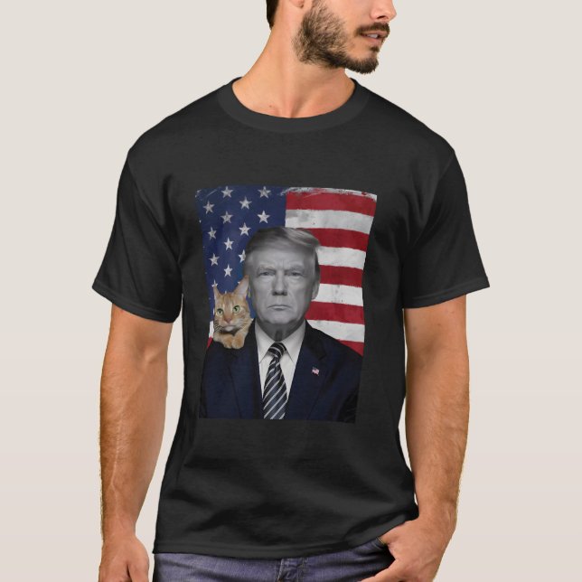 Camiseta Funny Donald Trump E Cat Policy USA Flag, (Frente)