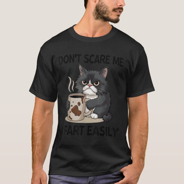 Camiseta Funny Don't E Me I Fart Easily Black Cat Coffee Fa (Frente)