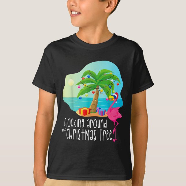 Camiseta Funny Flamingo Flocking Around The Christmas Tree  (Frente)