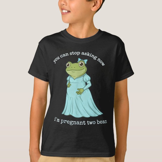 Camiseta Funny Frog Pregnancy Announcement Medieval Pregnan (Frente)
