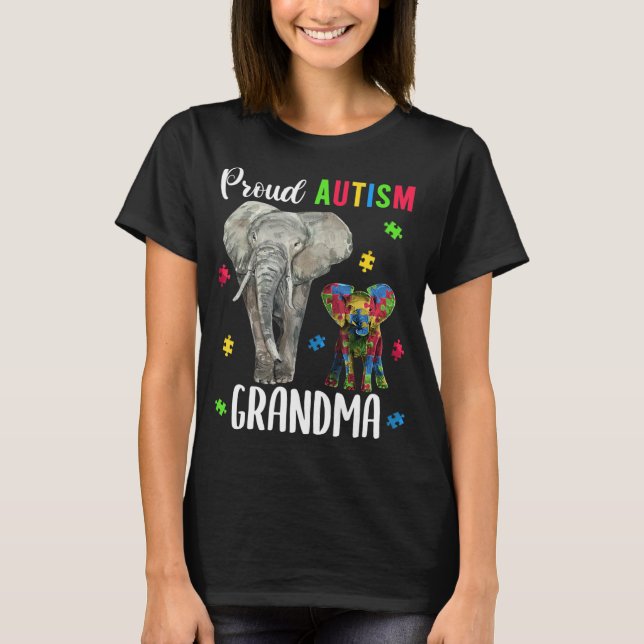 Camiseta Funny Grandmas Autism Awareness Tshirt For Women.  (Frente)