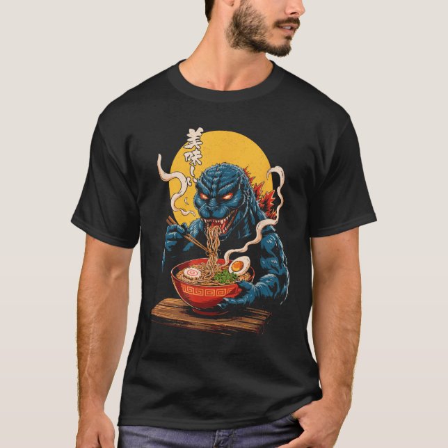 Camiseta Funny Kaiju Comendo Ramen Monstro Japonês Bi (Frente)