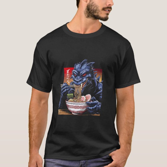 Camiseta Funny Kaiju Comendo Ramen Monstro Japonês Bi (Frente)