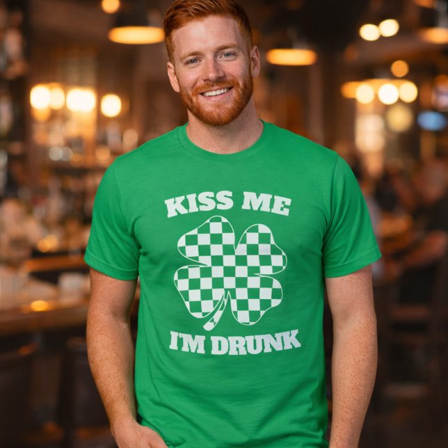 Camiseta Funny Kiss Me I'm Drunk St. Patrick's Day Shamrock (Funny Kiss Me I'm Drunk St. Patrick's Day Shamrock T-Shirt)