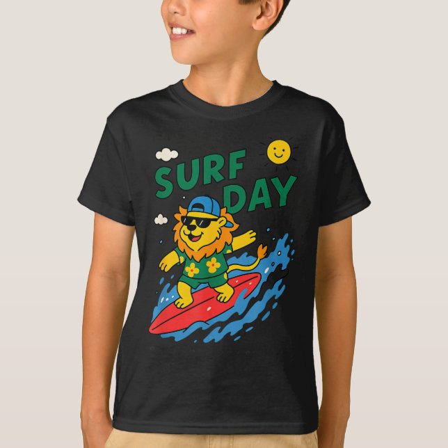 Camiseta Funny Lion Surfing Summer Vacation Surf Day Boys G (Frente)